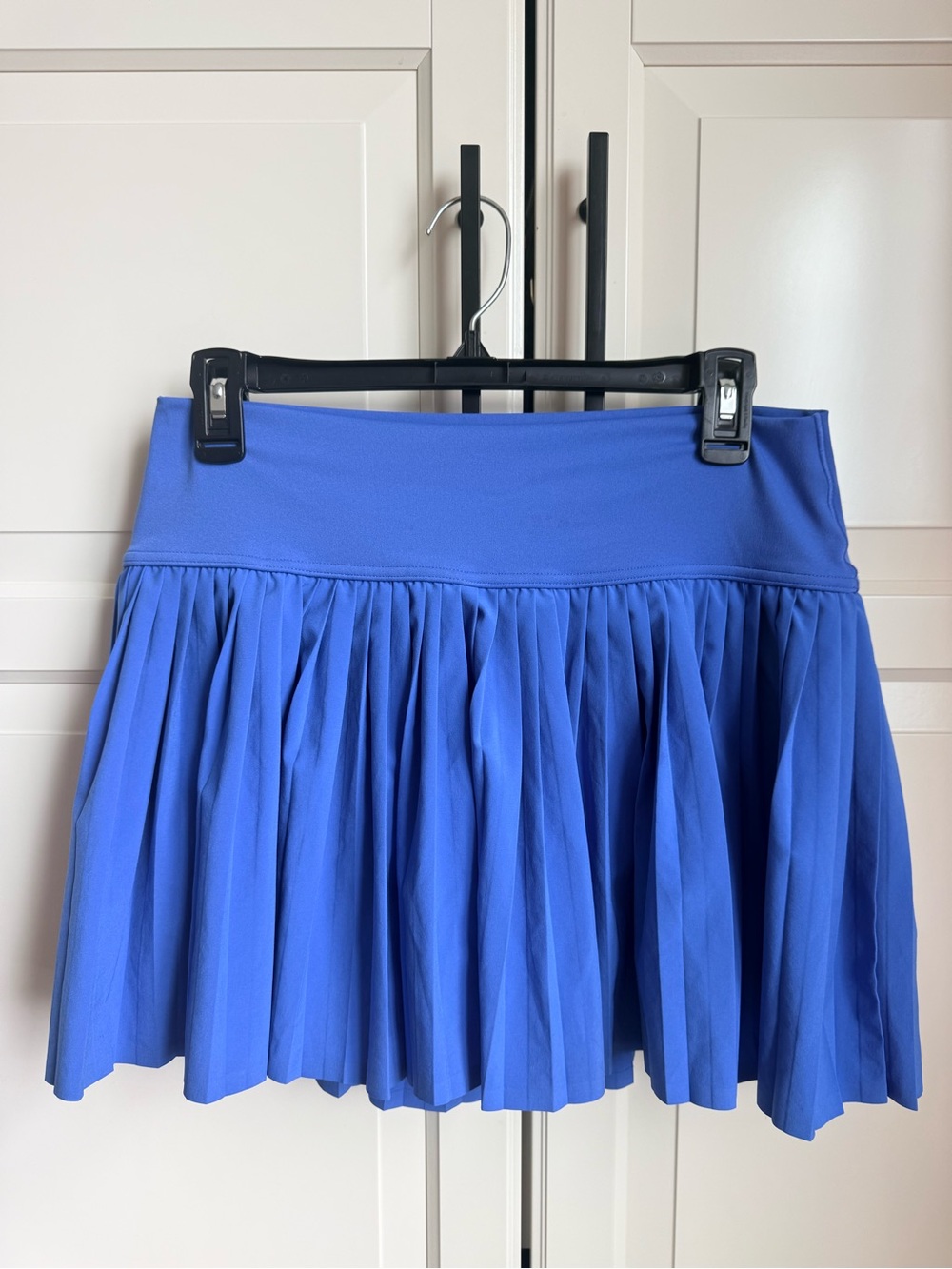 Excellent Condition Aerie Pleated Active Skirt Size L Blue